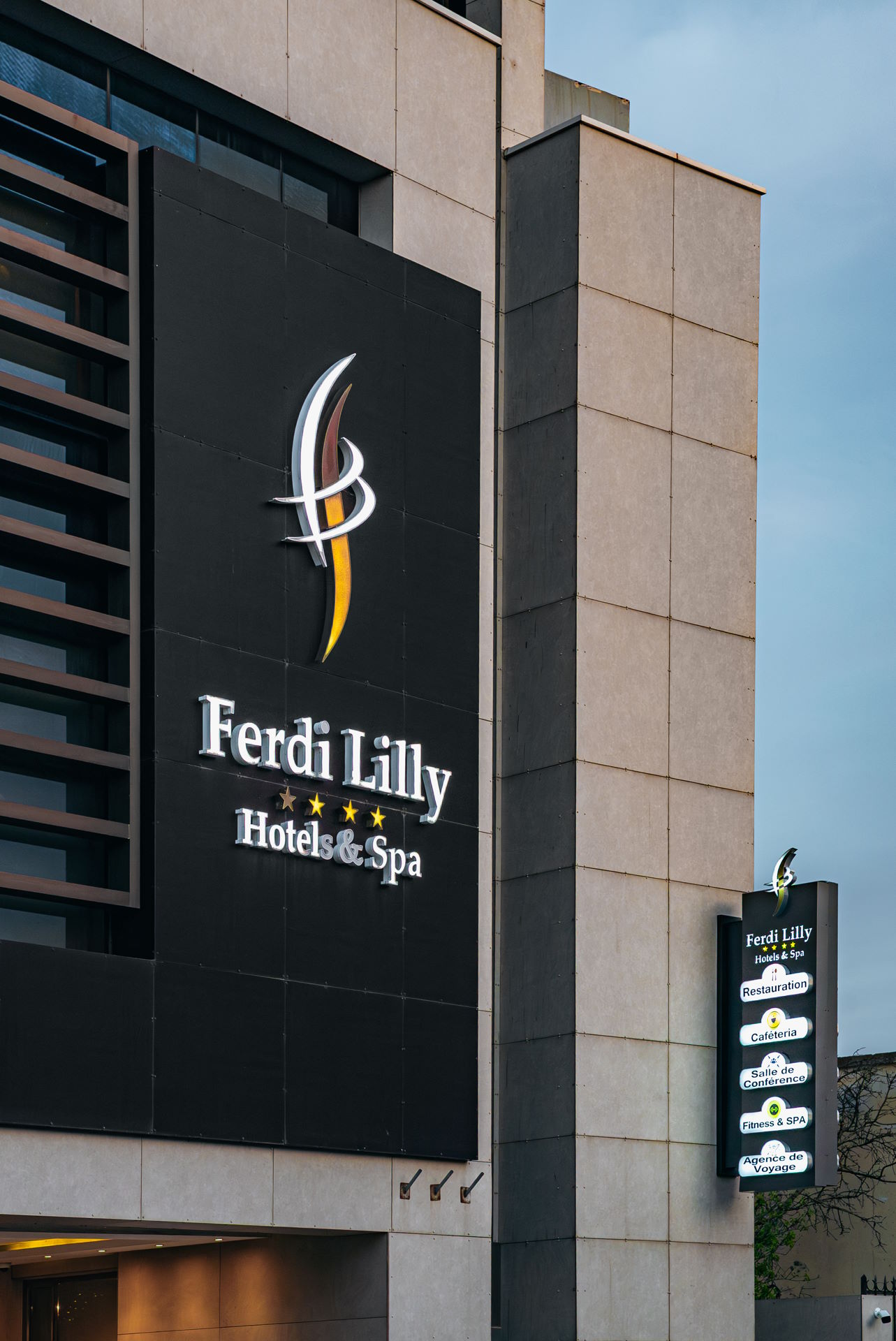 Façade Logo